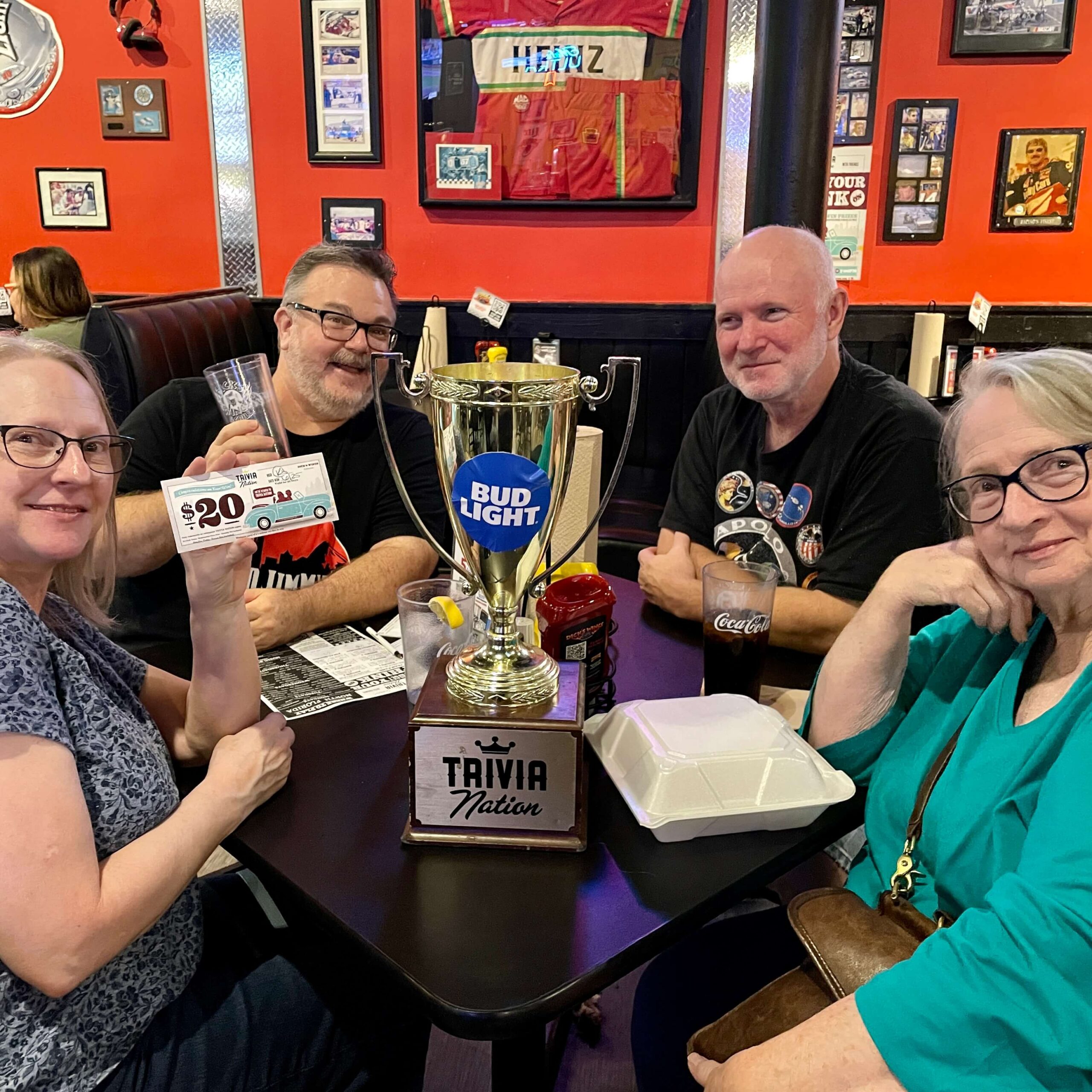 Dick's Wings and Grill Jacksonville FL 32225 trivia night 4