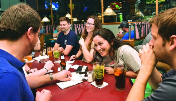 3 Ways to Work as a Team and Win Trivia Night